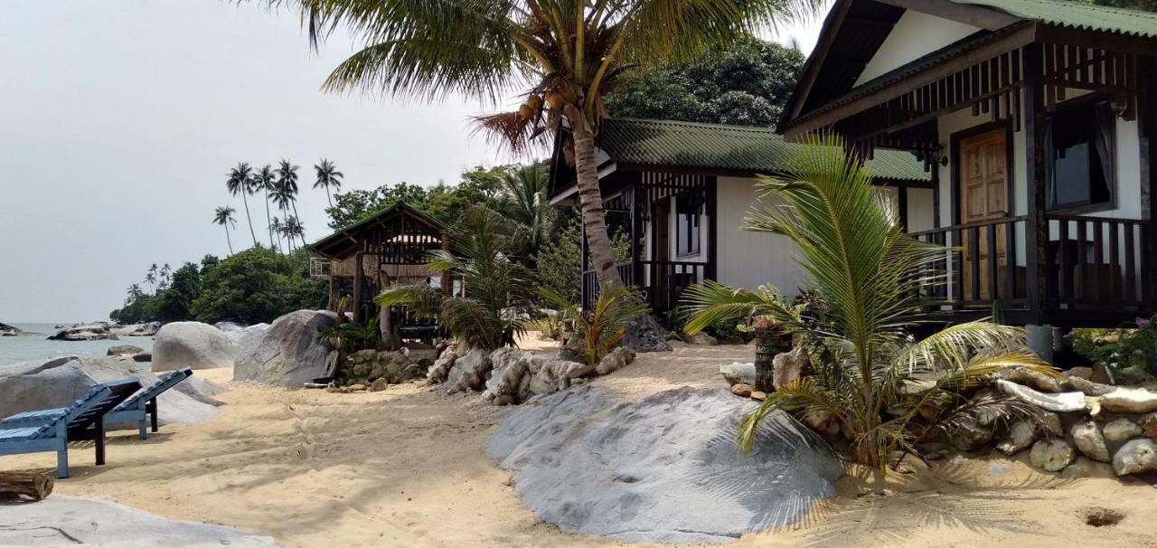 Beach House Kampung Genting Екстериор снимка