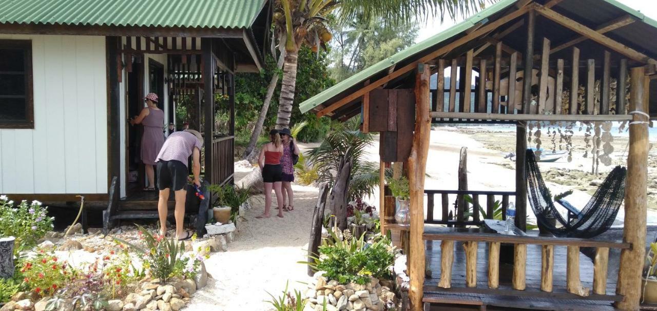 Beach House Kampung Genting Екстериор снимка